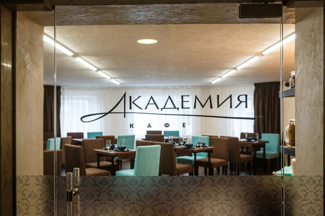 Akademia Hotel Saint Petersburg Exterior photo